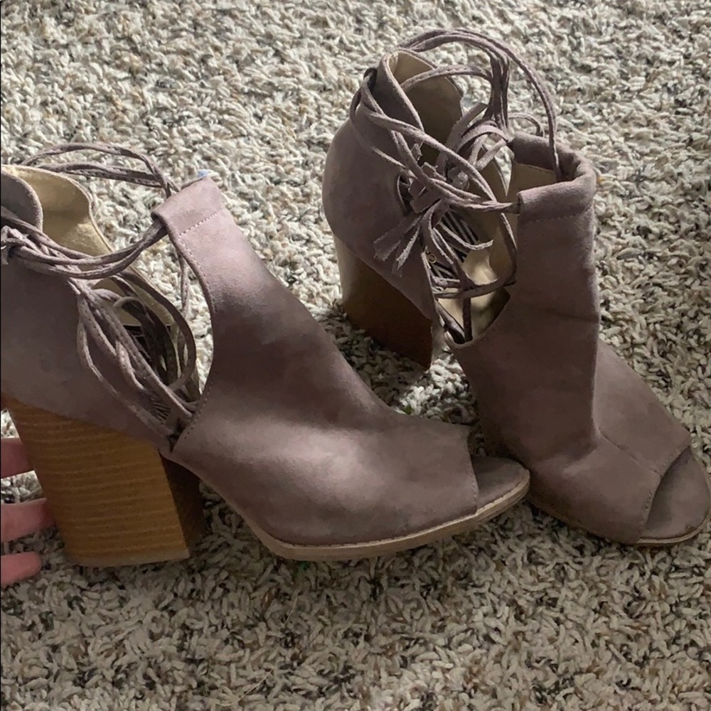 Chunky heels